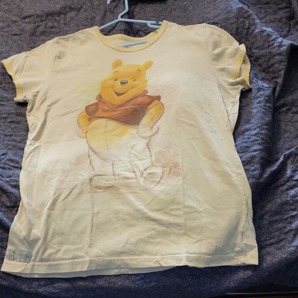Disney Studio Collection Womens' Yellow Winnie the Pooh Graphic Tee